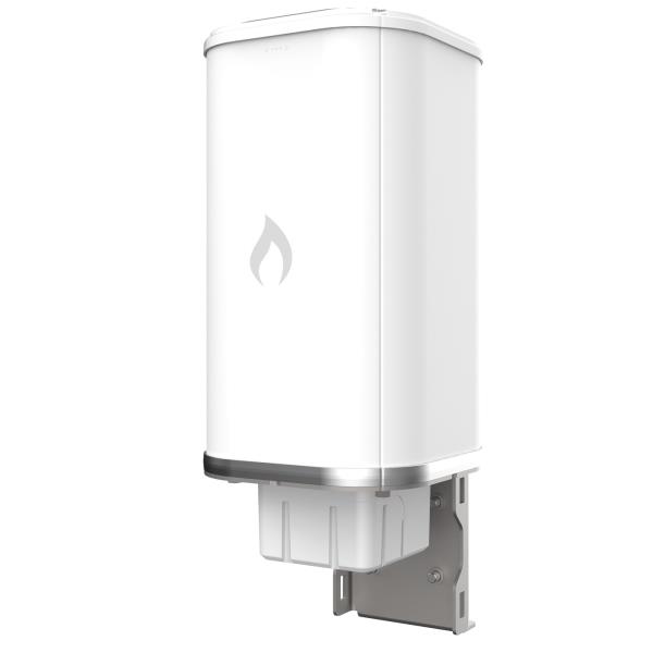 IgniteNet MetroLinq 10Gbps mmWave Tri-Band 60GHz/5GHz/2.4Hz PtMP Radio with built in Omnidirectional Antenna